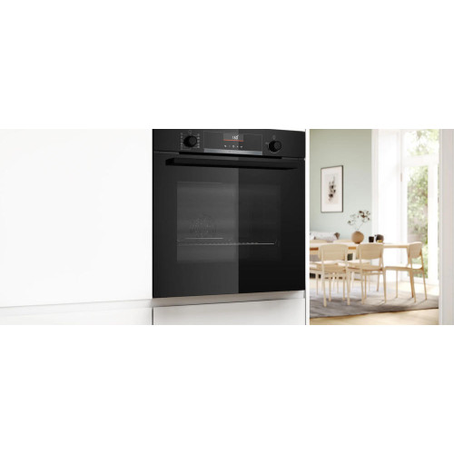 Духовой шкаф Bosch HBG536EB4